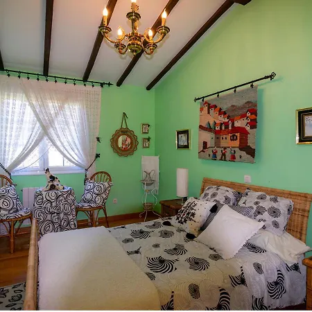 Villa Con Espectacular Jardín Cerca De Isla