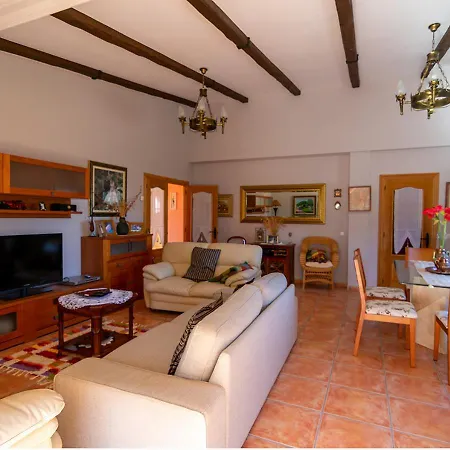 Villa Con Espectacular Jardín Cerca De Isla *